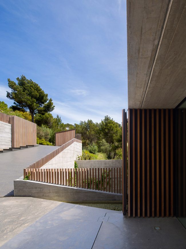 Villa Boscana by OLARQ Osvaldo Luppi Architects