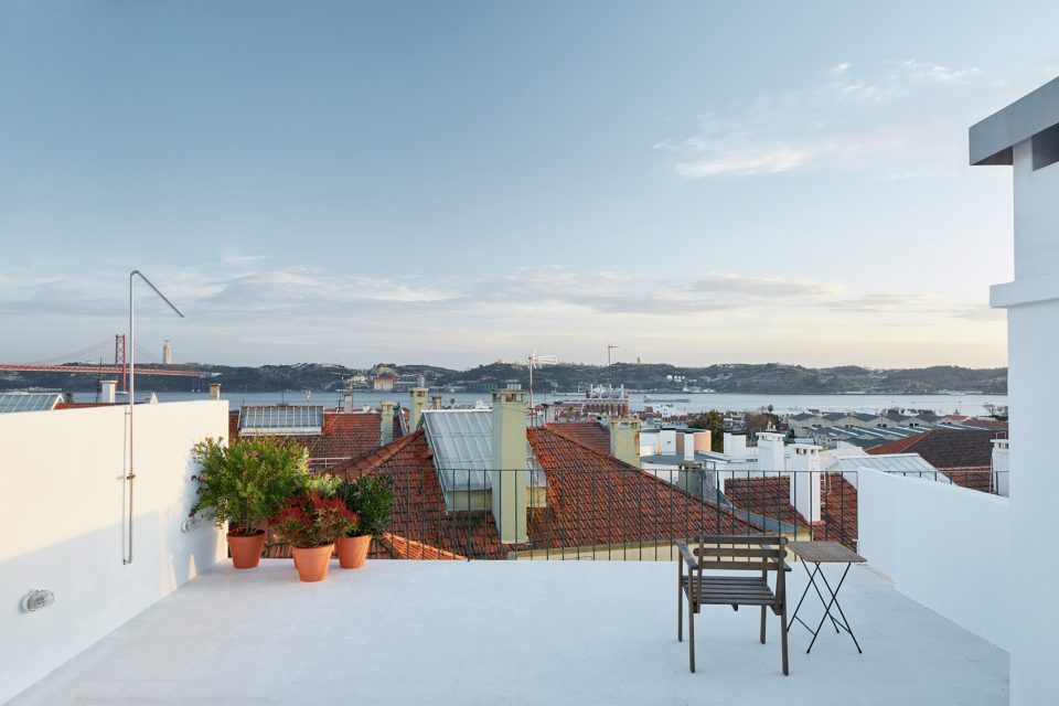 Dom Vasco apartment renovation by Arriba