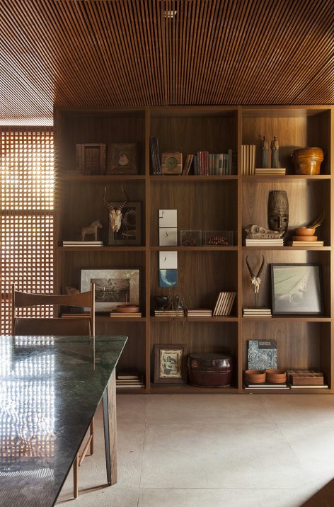 Collector’s Nook by mfarquitetos