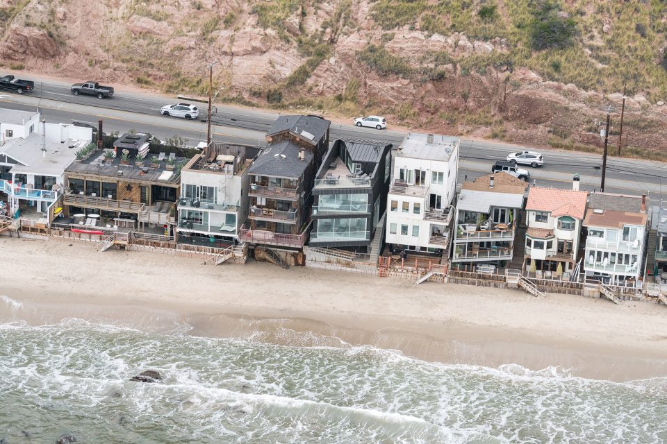 House Noir Malibu United States by Lorcan OHerlihy Architects