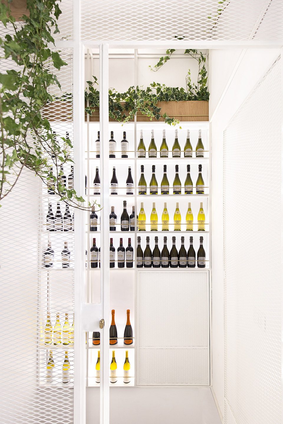 cento61 josper bar by studio didea