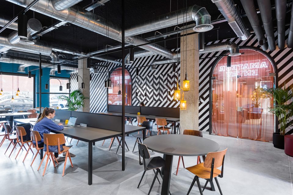 The Student Hotel Campus Barcelona by Masquespacio