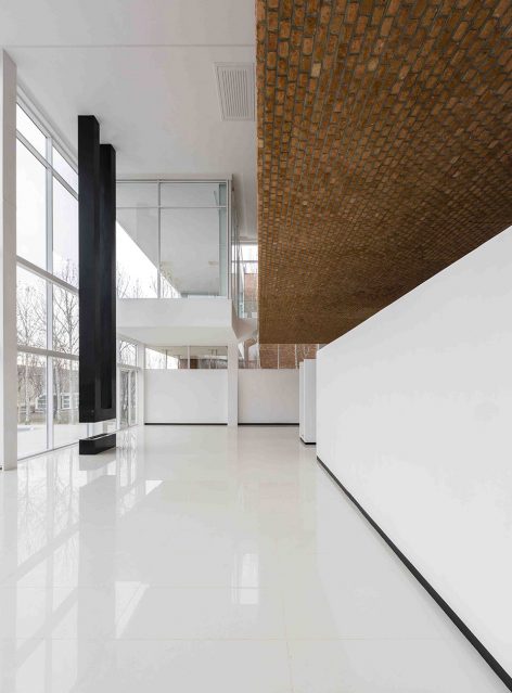 Safadasht Dual by NextOffice–Alireza Taghaboni