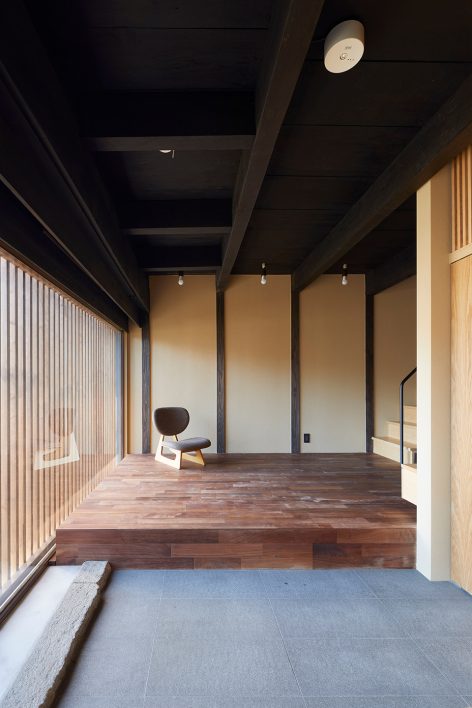 Guest House in Kyoto by B.L.U.E. Architecture Studio