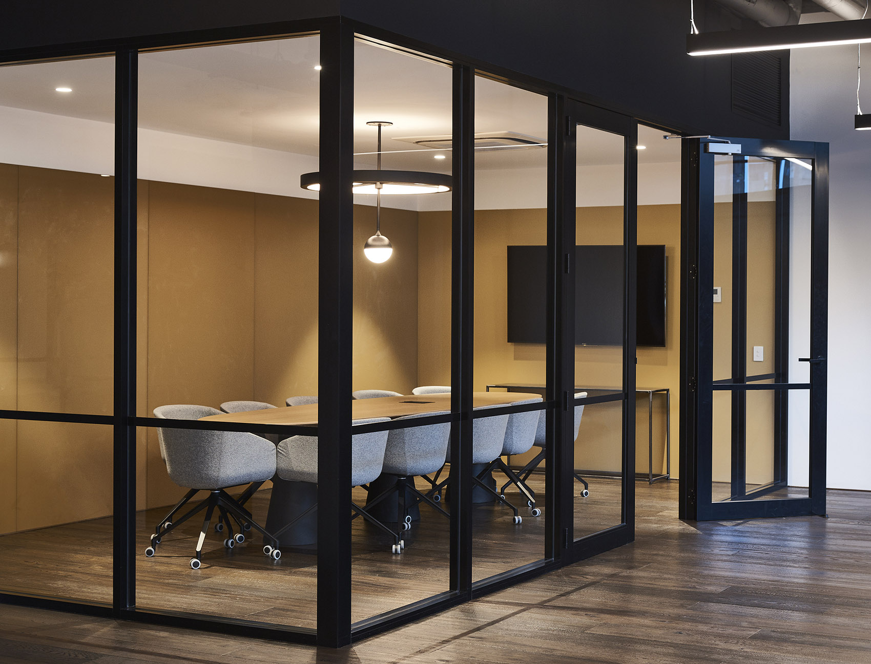 MullenLowe Profero’s Sydney Office by Tom Mark Henry - 谷德设计网