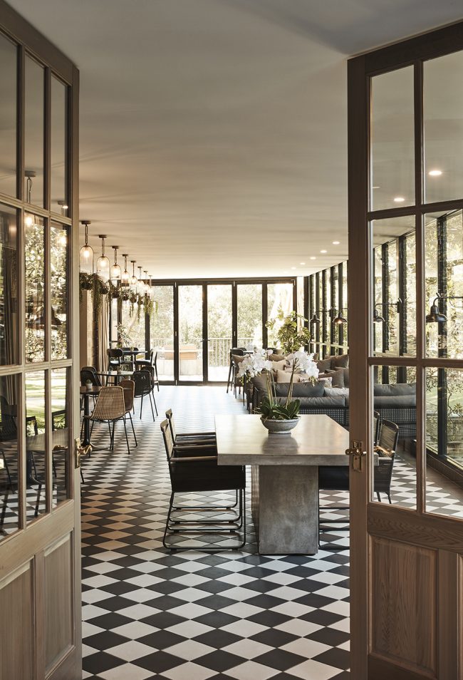 Vibe Hotel in Rushcutters Bay by Tom Mark Henry