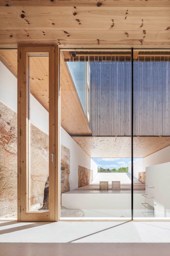 Private House in Formentera Island by Marià Castelló Martínez