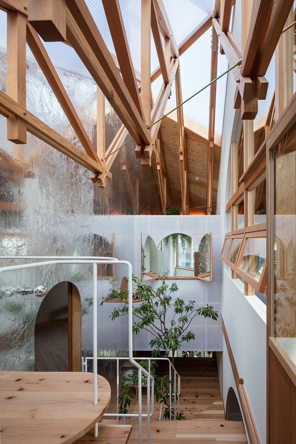 Hat House by FUMIASO ARCHITECTUR ASSOCIATES