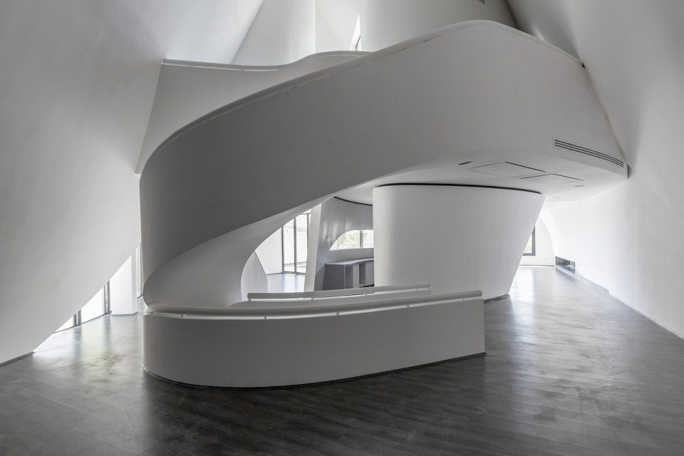 Villa for Younger Brother Lavasan Iran by Nextoffice Alireza Taghaboni
