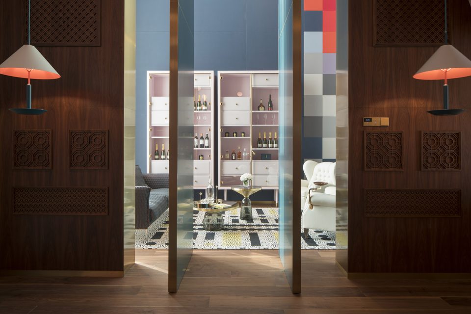 Pudong Penthouse by DarielStudio