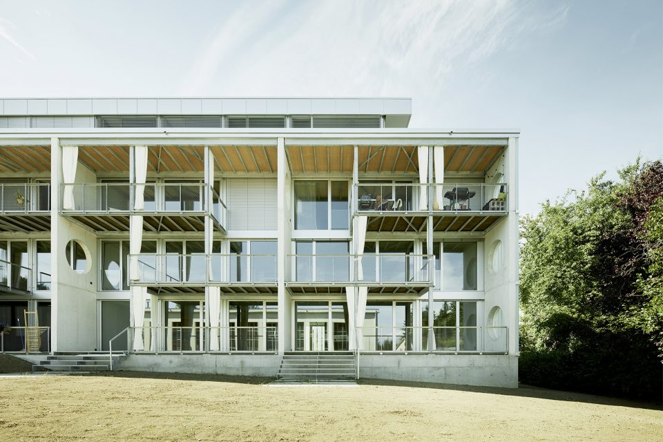Sternenstrasse multi family house by Tom Munz Architekt