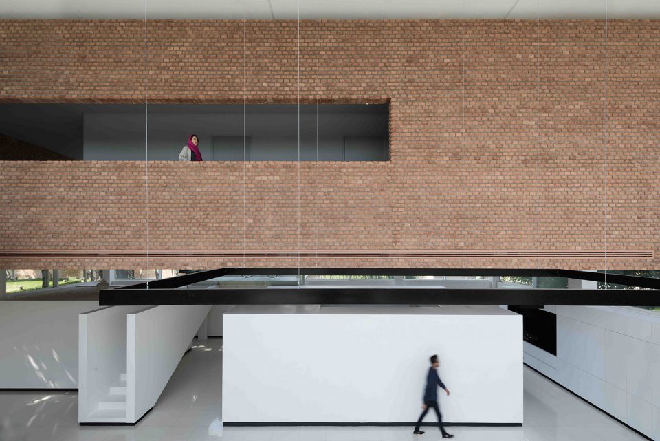 Safadasht Dual by NextOffice–Alireza Taghaboni