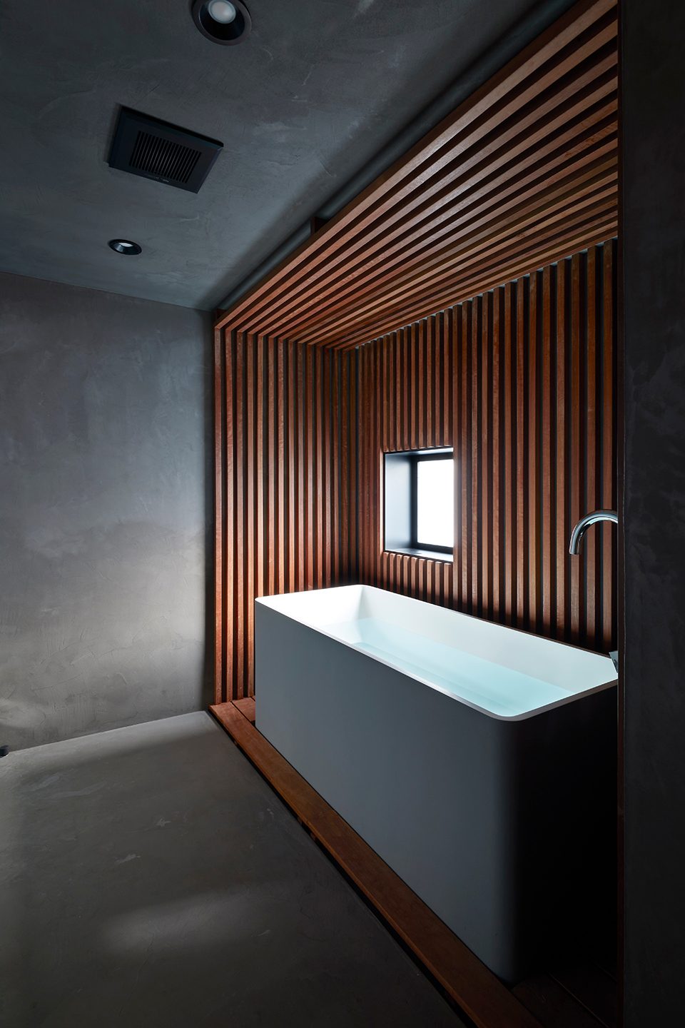 Guest House in Kyoto by B.L.U.E. Architecture Studio