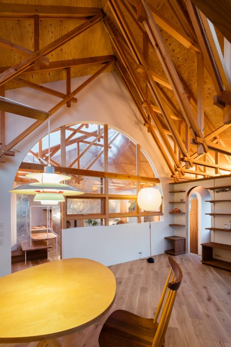 Hat House by FUMIASO ARCHITECTUR ASSOCIATES
