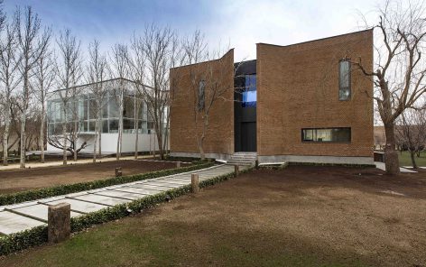 Safadasht Dual by NextOffice–Alireza Taghaboni