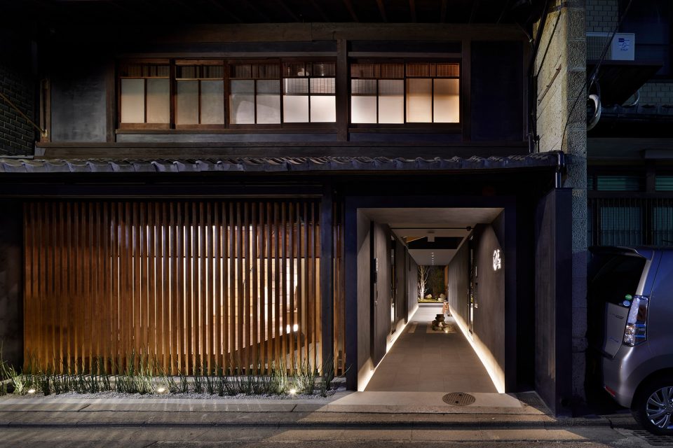 Guest House in Kyoto by B.L.U.E. Architecture Studio