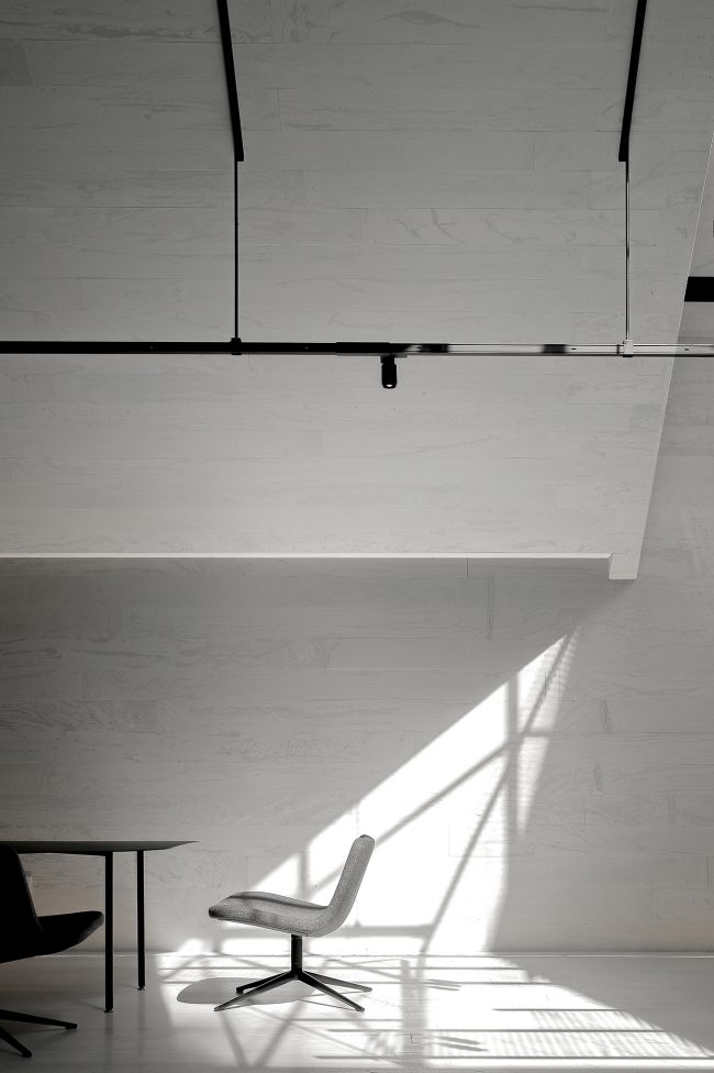SKY EXHIBITION HALL by DOMANI