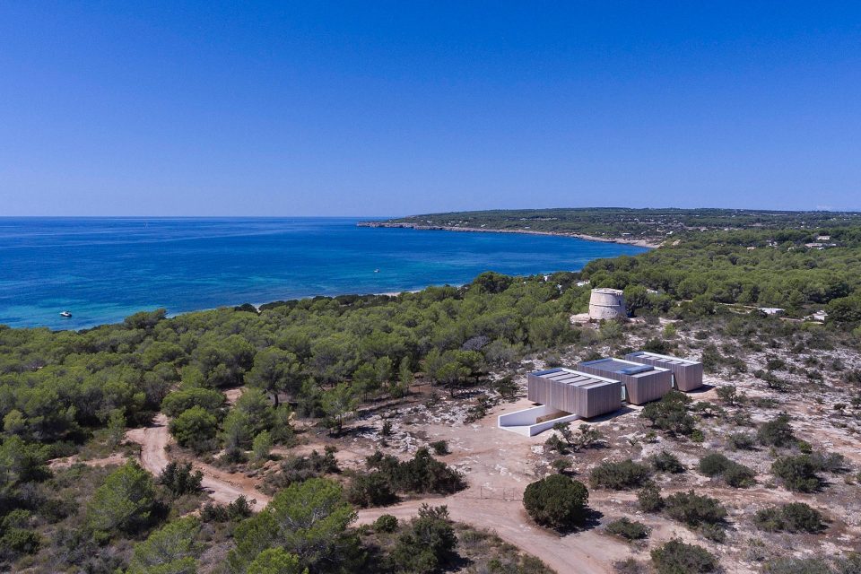 Private House in Formentera Island by Marià Castelló Martínez