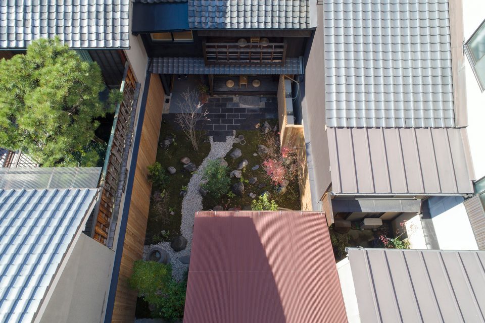Guest House in Kyoto by B.L.U.E. Architecture Studio