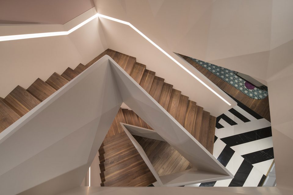 Pudong Penthouse by DarielStudio