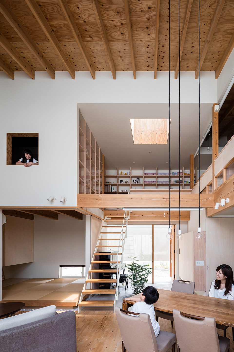 eye contact seep out sai architectural design office