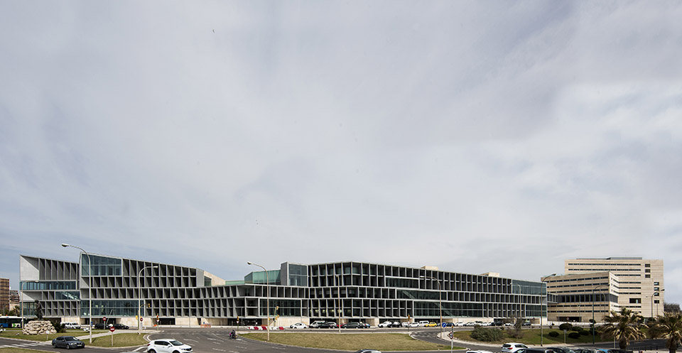 CONGRESS CENTER AND HOTEL Palma Spain by Francisco Mangado