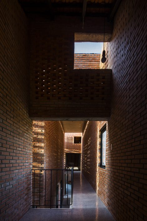 LONG AN HOUSE Vietnam by Tropical Space Co.Ltd