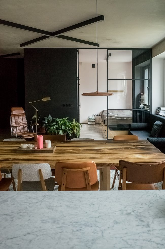 Apartment for Mickey Rotten by Maria Schoen