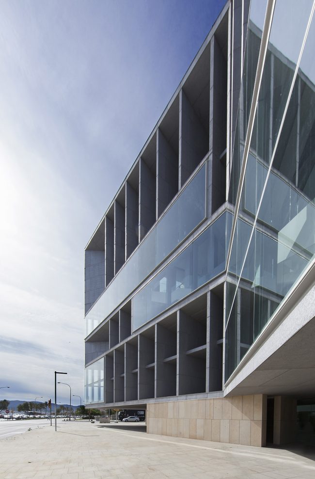 CONGRESS CENTER AND HOTEL Palma Spain by Francisco Mangado