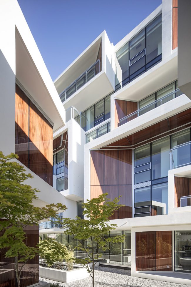 Aperture by Arno Matis Architecture