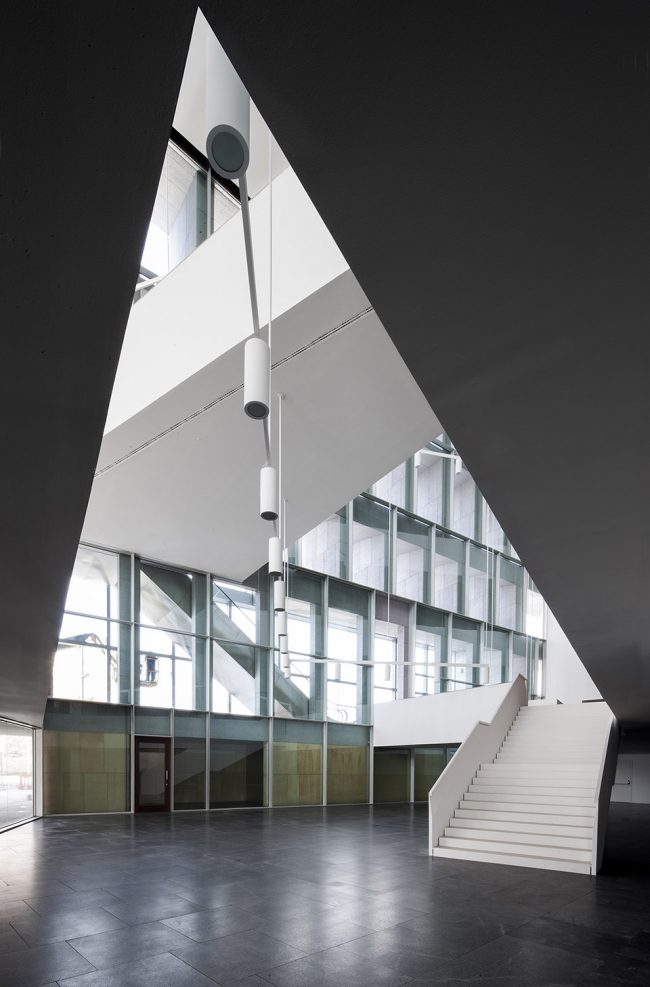CONGRESS CENTER AND HOTEL Palma Spain by Francisco Mangado