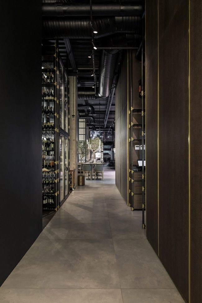 CATCH fish restaurant Kiev Uraine by YoDezeen Studio