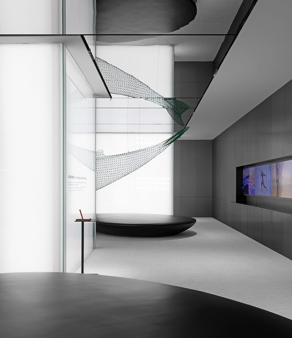 OPPOs First Super Flagship Store ·Whale China by DOMANI