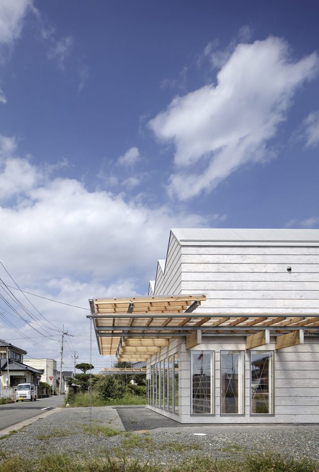 Four rectangle Japan by Jun Igarashi