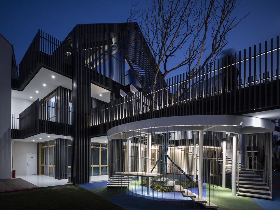Vanke Xinzhan Project Kindergarten by Shanghai Tianhua architectural design co. LTD.