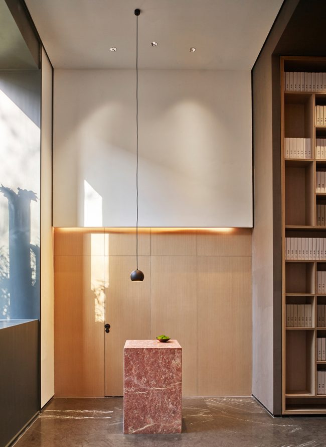 24 Cathay Restaurant China by Minggu Design