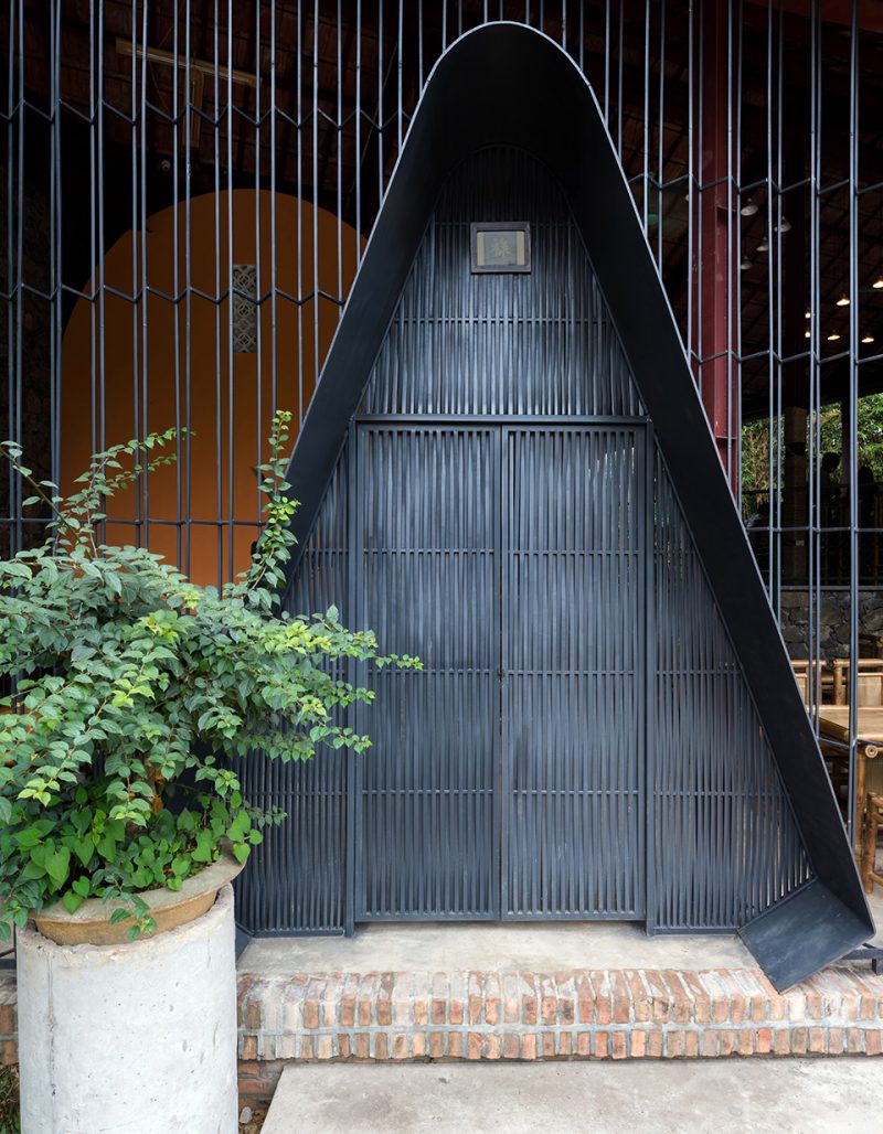 Ao May Restaurant by Aline Architect