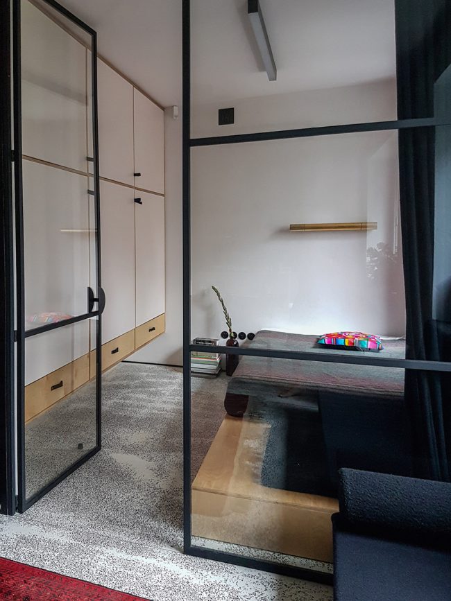 Apartment for Mickey Rotten by Maria Schoen