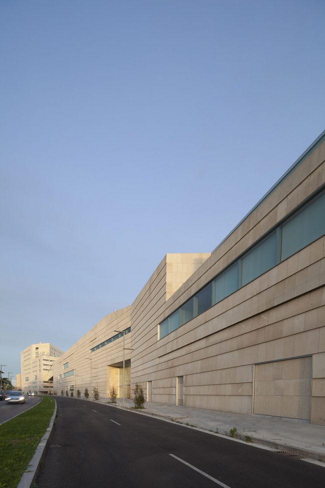 CONGRESS CENTER AND HOTEL Palma Spain by Francisco Mangado