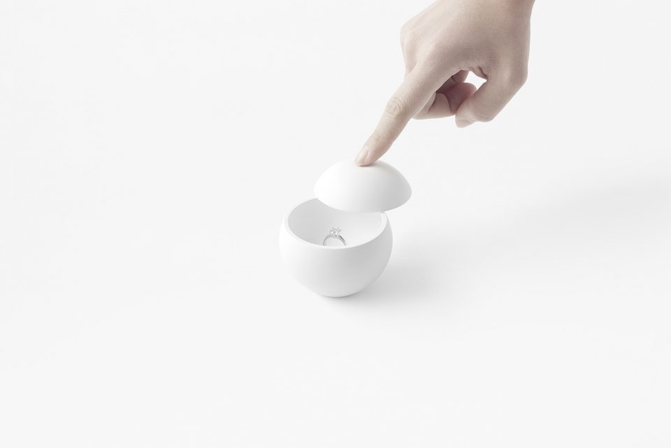 Seven Sliding Cases for Blanc Bijou by nendo