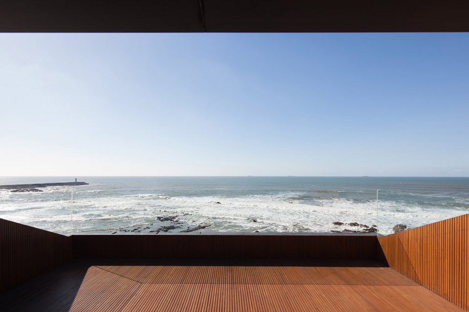 1970s Apartment Renovation Portugal by Paulo Fernandes Silva