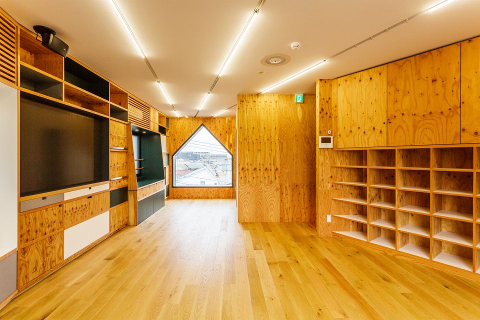 MK S Nursery by HIBINOSEKKEI Youji no Shiro