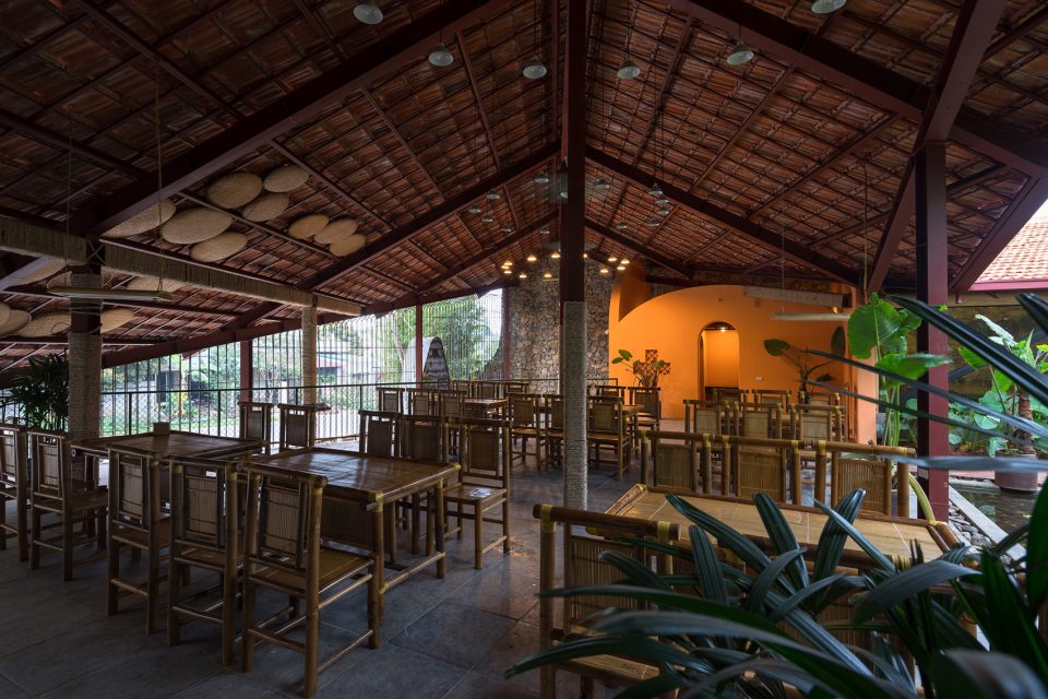 Ao May Restaurant by Aline Architect