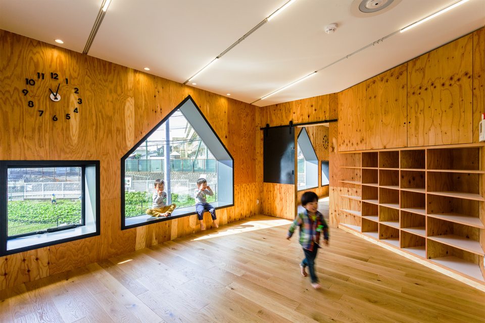 MK S Nursery by HIBINOSEKKEI Youji no Shiro