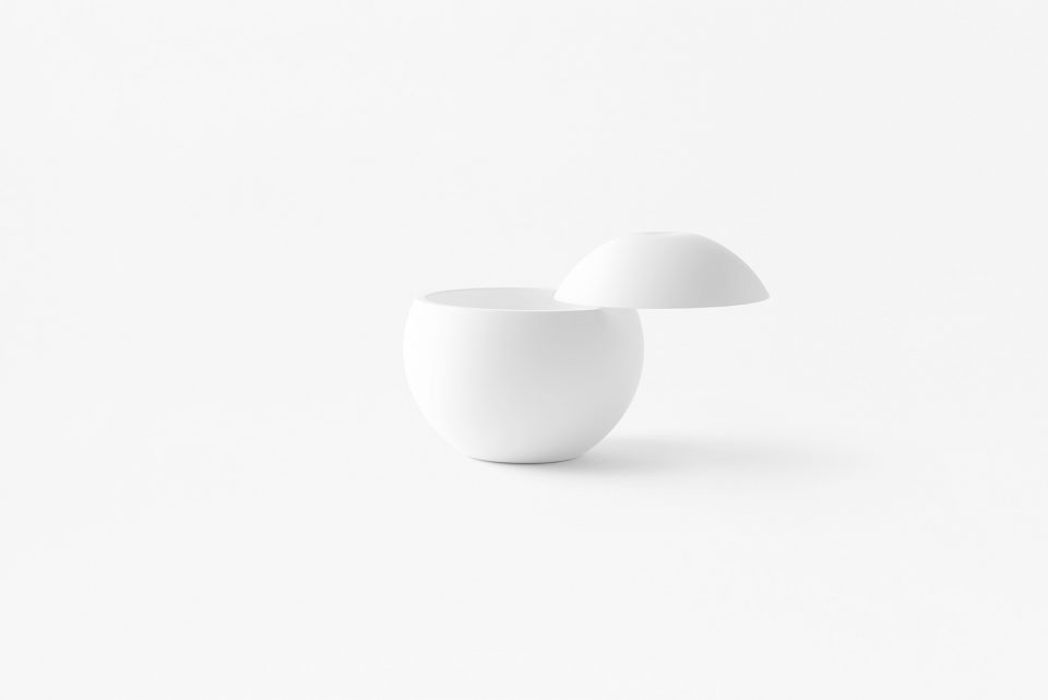 Seven Sliding Cases for Blanc Bijou by nendo 1