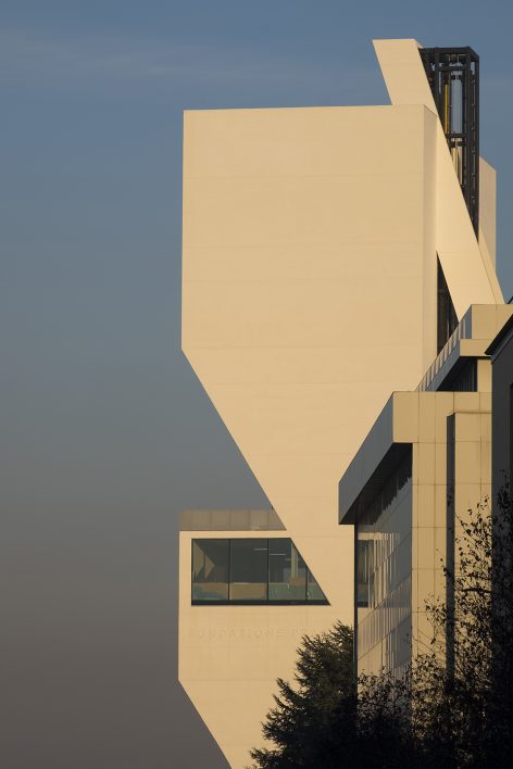 Torre – Fondazione Prada by OMA