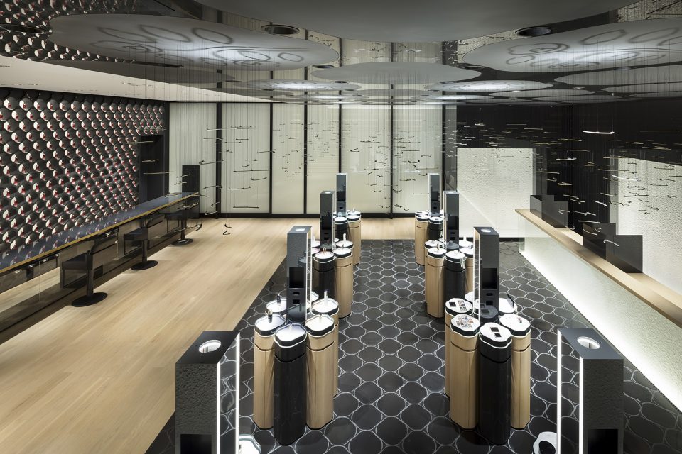 SHISEIDO THE STORE by nendo