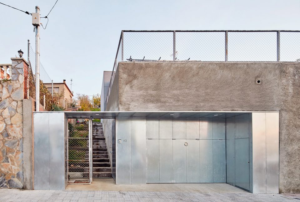 Marian single family house Ullastrell Barcelona by Carles Marcos