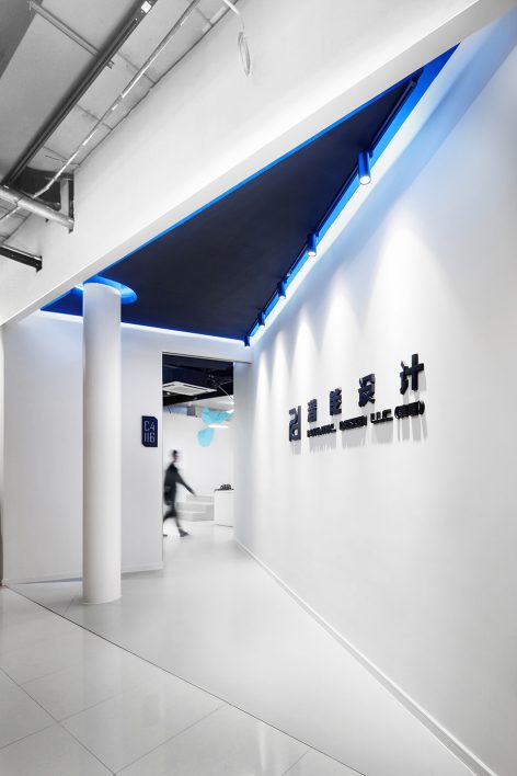 The connection China by Nanjing Linear Architecture