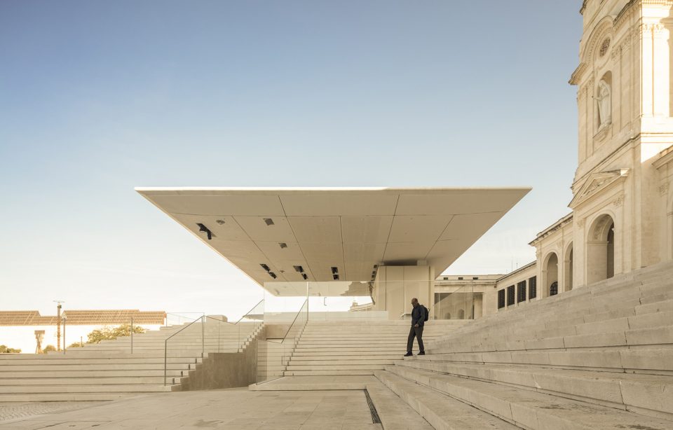 Outdoor Altar in the Prayer Area by Paula Santos Arquitectura
